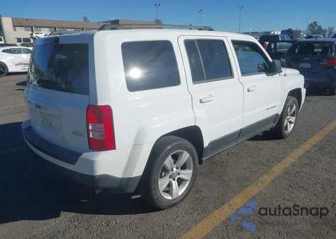 2014 Jeep Patriot Latitude z USA, uszkodzony, nr VIN 1C4NJPFB6ED905606